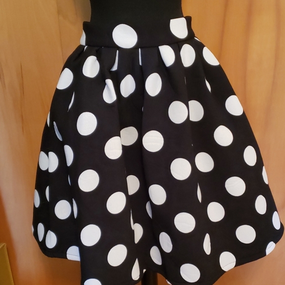 persun Dresses & Skirts - 🆕️ Super Cute Puffy Skater Skirt